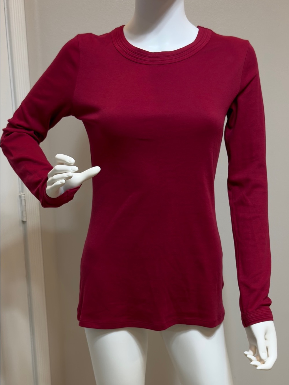 Central Park West New York  Deep Red Top Woman T- Shirt long sleeve small size